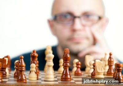 亚洲真人棋牌游戏发展历程揭秘：jdb捕鱼试玩带你感受行业革新